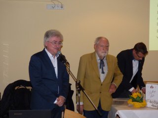Für 85-jährige Mitgliedschaft wird Hans Dieter Huber geehrt